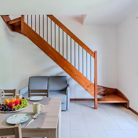 Borgo Castello-3 By Interhome شقة